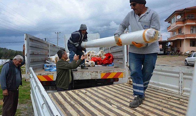 Alanya'da afetzede 51 üreticiye sera naylonu desteği