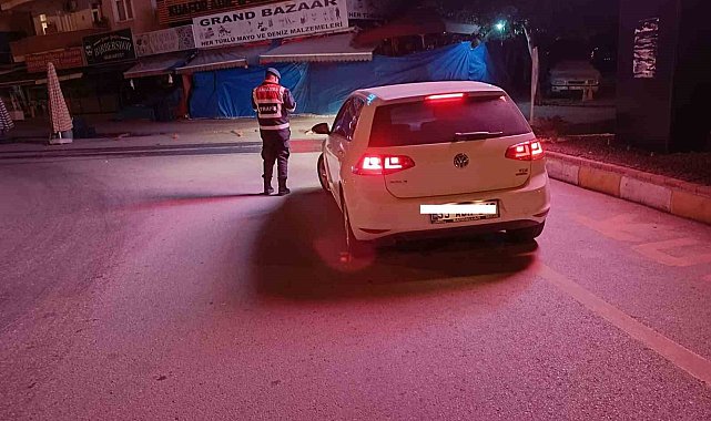 Alanya'da aranan 4 şahıs yakalandı