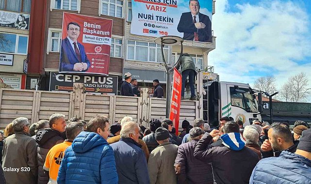 Alaplı'da vatandaşlara fidan dağıtıldı