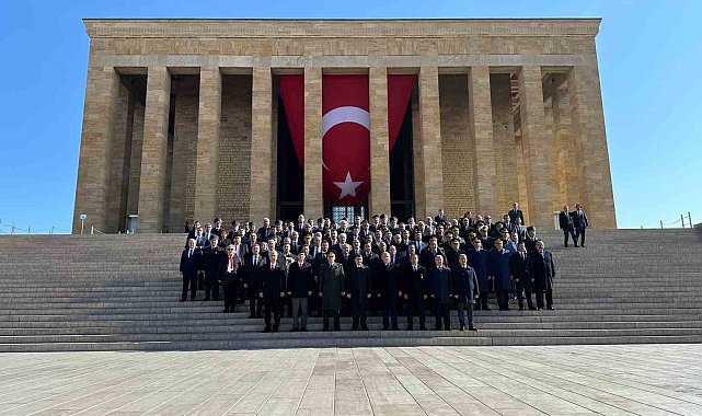 Anıtkabir'de 18 Mart Şehitlerini anma töreni düzenlendi