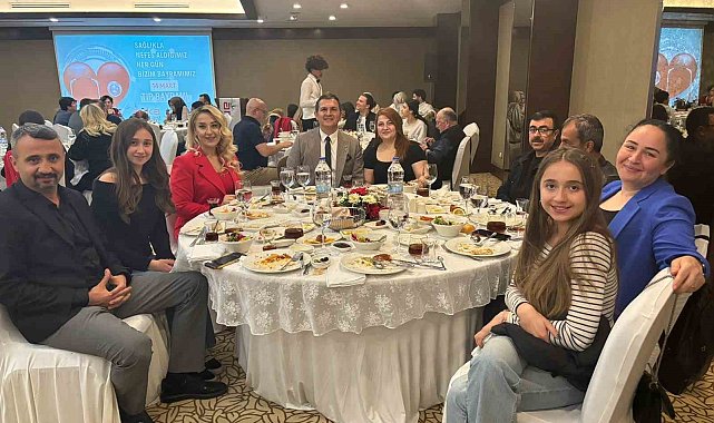 ANKA hekimleri Tıp Bayramı'nda yemekte bir araya geldi