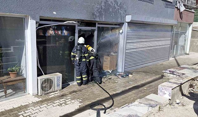 Antakya'da bir iş yerinde yangın çıktı