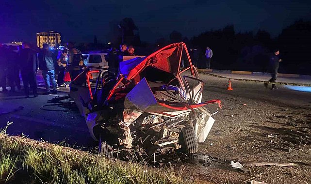 Antalya'da 3 aracın karıştığı feci kaza: 3 ölü