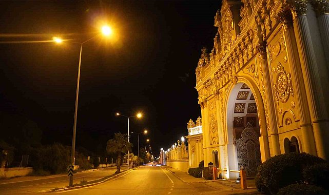 Antalya'da 7 ilçeye 128 trafo, 2 bin 358 aydınlatma direği yatırımı yapıldı