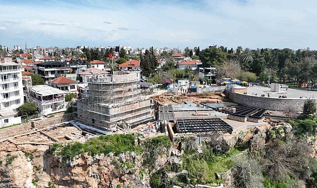 Antalya'da Hıdırlık Kulesi Seyir Terası projesi hızla ilerliyor
