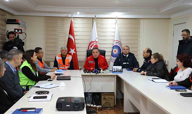 Antalya'da sel mağduru 574 vatandaşın hesabına nakit yardımları yattı