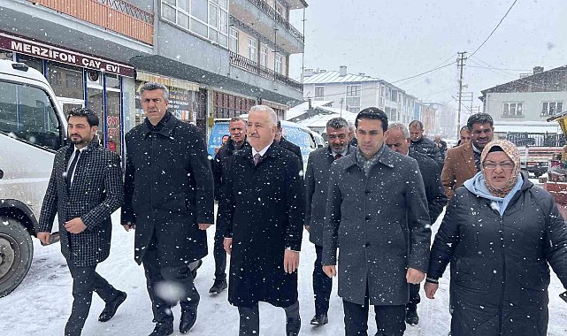 Arslan Sarıkamış'ta esnaf ve vatandaşlarla buluştu