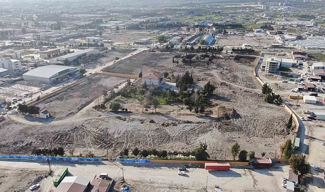 Asrın felaketinde evladı kucağında can veren annenin anlattıkları yürekleri burktu