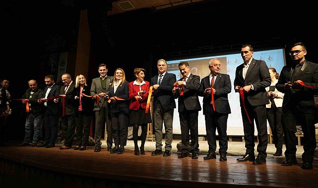 Ata Sahne Sanat Merkezi, 'Dünya Tiyatrolar Günü'nde kapılarını açtı