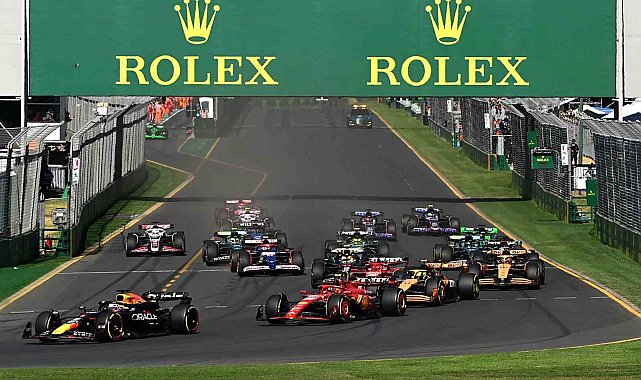 Avustralya Grand Prix'sini Carlos Sainz kazandı