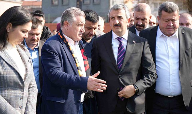 Bakan Bak: "Kırkpınar ile ilgili projelerimiz hazır"