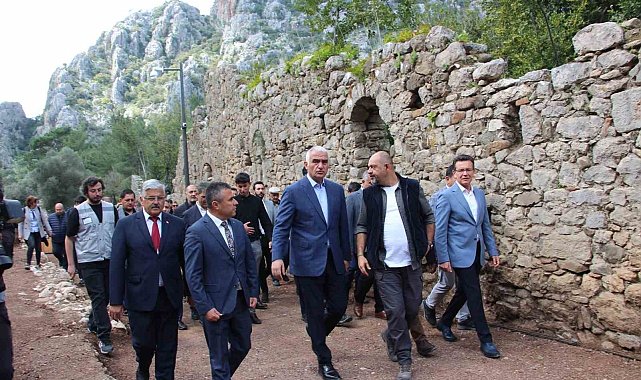 Bakan Ersoy: "2024 yılı hedefimiz ise 60 milyon turist ve 60 milyar dolar turizm geliri"