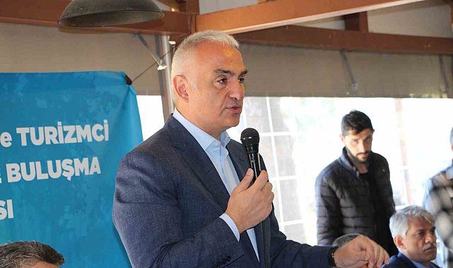 Bakan Ersoy: "Olympos ve Phaselis gibi yerlerde gece müzeciliği ile turizmi destekleyeceğiz"