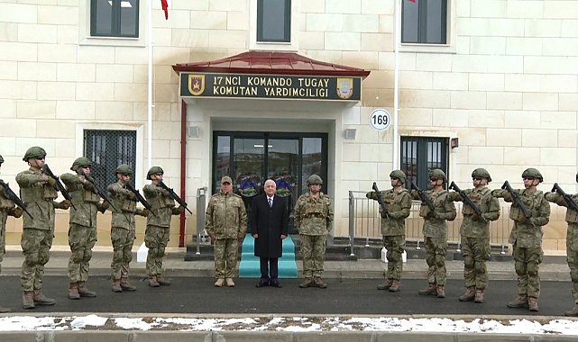 Bakan Güler, komando tugayını denetledi