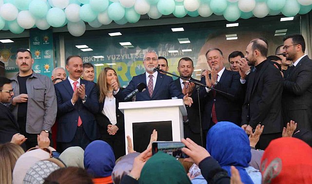 Bakan Işıkhan: "Halkın rızkını teröre peşkeş çeken zihniyetlerden büyük projeler beklenemez"