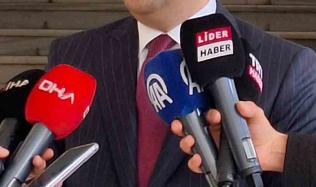 Bakan Kacır: "Türkiye'nin astronotuyla gurur duymuyorlar"