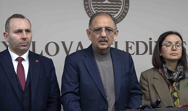 Bakan Özhaseki: "Bize düşen şey bir an önce kentlerimizi depreme dirençli hale getirebilmek"