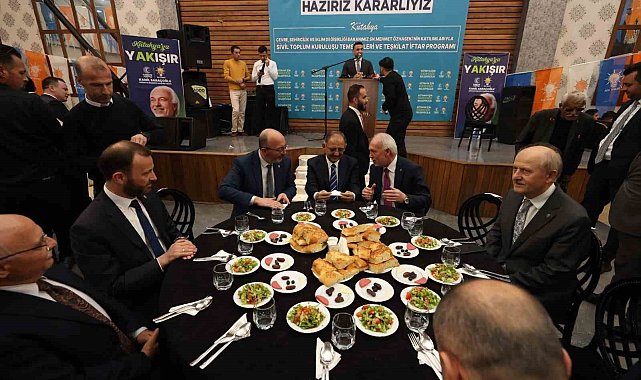 Bakan Özhaseki: "Yeni dönemde güçlü bir Kütahya'yı hep birlikte inşa edeceğiz"