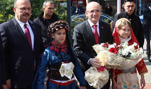 Bakan Şimşek, Aydın'da temaslarda bulundu