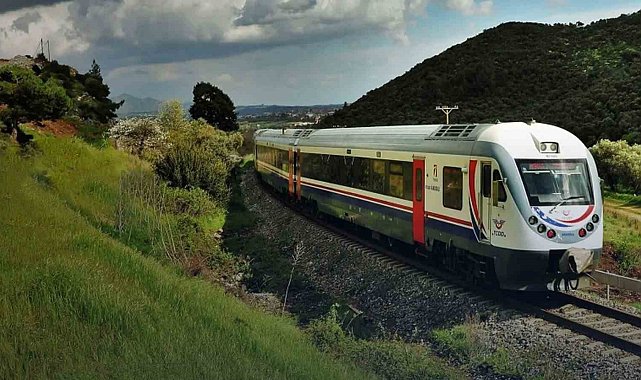 Bakan Uraloğlu: "Ankara-Elmadağ Bölgesel Treni, 21 Mart tarihinden itibaren işletilmeye başlayacak"