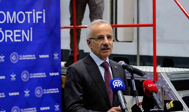 Bakan Uraloğlu: "Lokomotif sektöründe kendi teknolojisine sahip sayılı ülkelerden biriyiz"