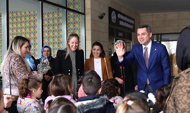 Başkan Adayı Başer sahada ve ulaşılabilir başkan olacağının sözünü verdi