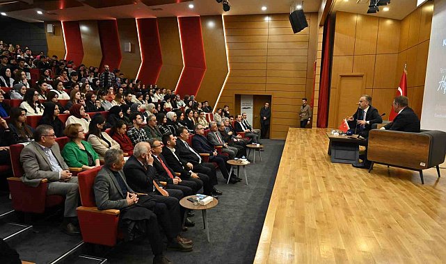 Başkan Aktaş: "Gençlere büyük görevler düşüyor"