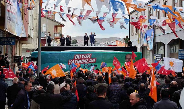 Başkan Altay, AK Parti Milletvekili Akyürek'le birlikte Hüyük'te vatandaşlarla buluştu