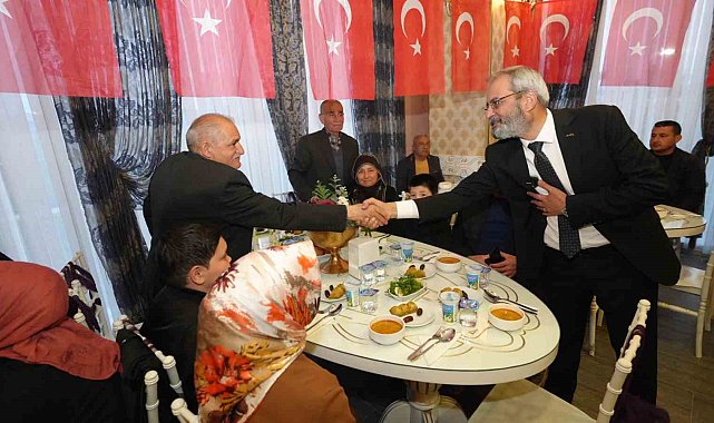 Başkan Bozdoğan: "Ramazan'da Türkiye'nin en uygun fiyatlı ekmeğini hemşerilerimize 1 TL'den ulaştırıyoruz"