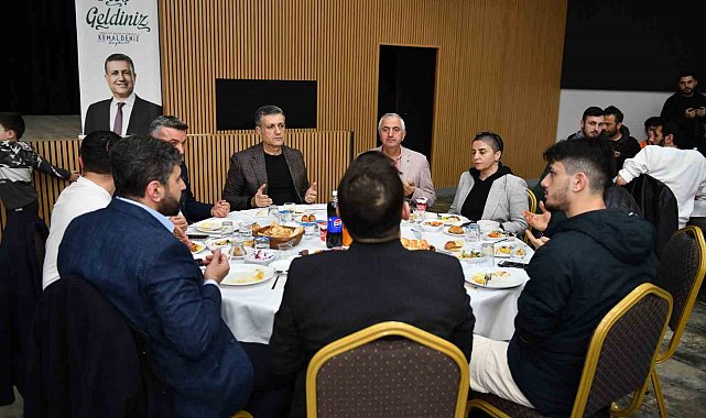 Başkan Bozkurt orucunu Kent Konseyi Yönetimi ve Amatör Spor Kulüpleri ile birlikte açtı