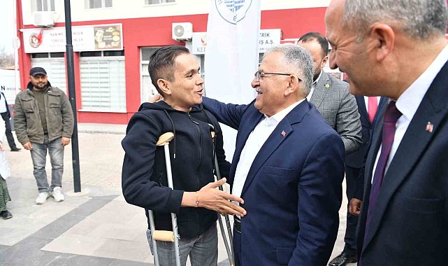 Başkan Büyükkılıç, Felahiye'de toplu temel atma törenine katıldı
