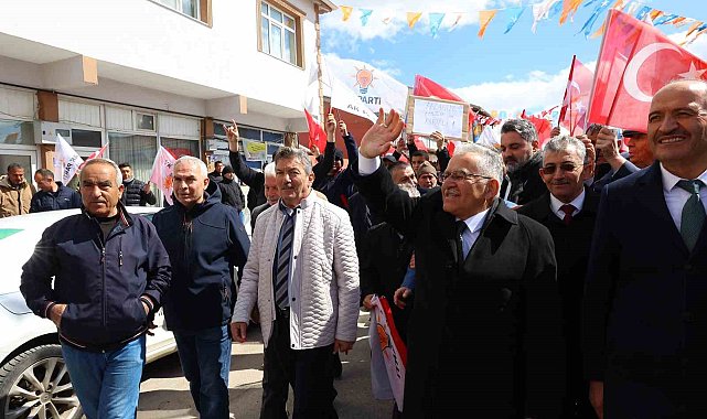 Başkan Büyükkılıç, Felahiye'ye verdiği kombi sözünü tuttu