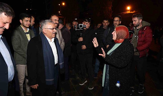 Başkan Büyükkılıç'a İncesu'da meşaleli, coşkulu karşılama