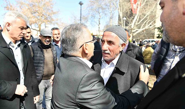 Başkan Büyükkılıç'tan çarşı esnafına ziyaret