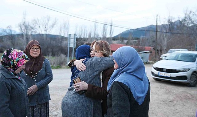Başkan Çelik'e Mecidiye Mahallesinde sıcak karşılama