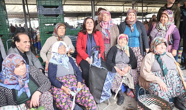 Başkan Çerçioğlu Karpuzlu pazarında vatandaşlarla buluştu