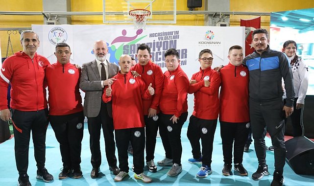 Başkan Çolakbayrakdar, dünya ikincisi olan kocasinan'ın özel sporcusunu tebrik etti
