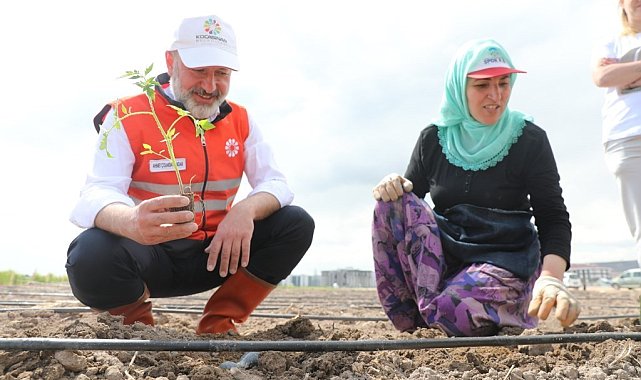Başkan Çolakbayrakdar, "Projelerimizde kadınlara, her zaman pozitif ayrımcılık yapıyoruz"