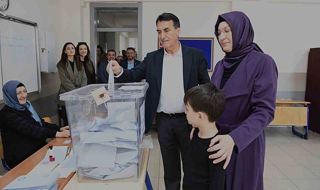 Başkan Dündar oyunu kullandı