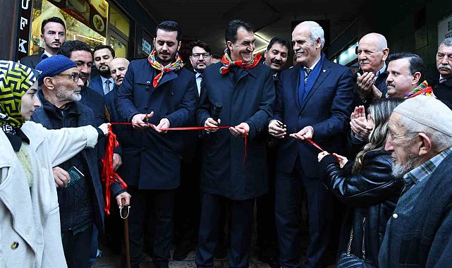 Başkan Dündar'ın açtığı seçim ofisine büyük ilgi