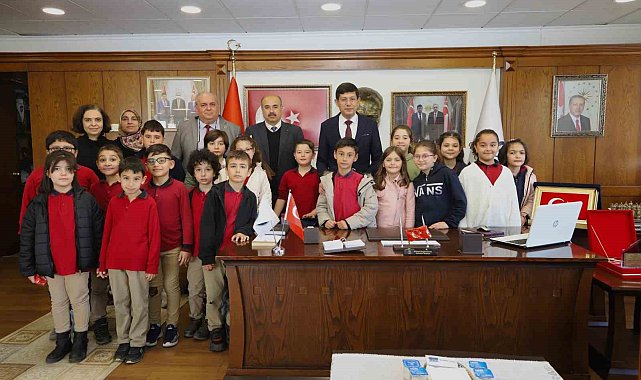 Başkan Özcan, öğrencilerin sorularını yanıtladı
