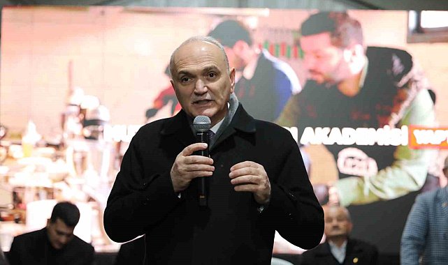 Başkan Özlü, "Belediyecilik insanın her anına dokunan hizmetler manzumesidir"