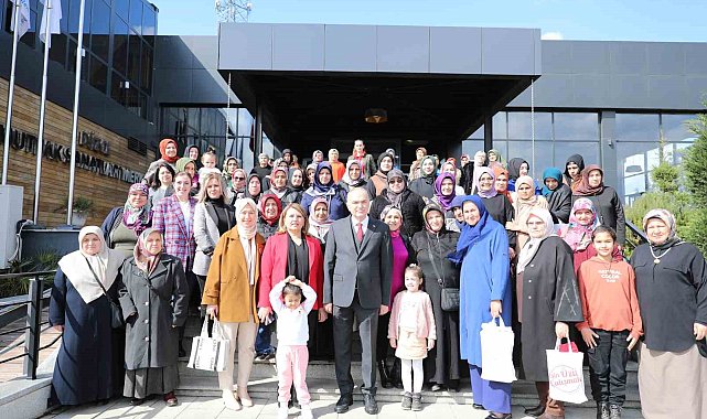 Başkan Özlü'nün kadınlar oldular