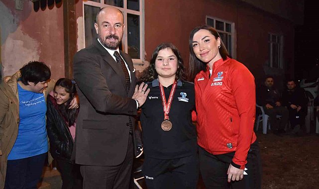Başkan Togar'dan Türkiye üçüncüsü sporcuya tebrik