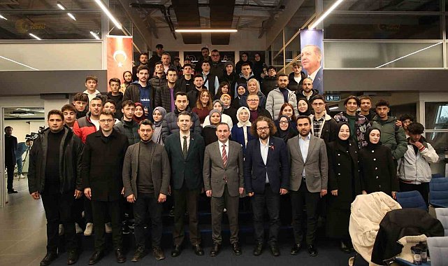 Başkan Tombaş gençlerle gençlik projelerini konuştu
