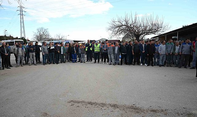 Başkan Topaloğlu'ndan personele alışveriş kartı