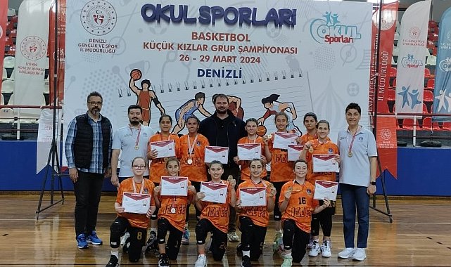 Basketbolda grup maçları heyecanı Denizli'de yaşandı