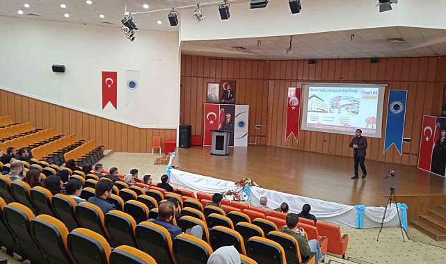 Batman Üniversitesi'nden deprem semineri