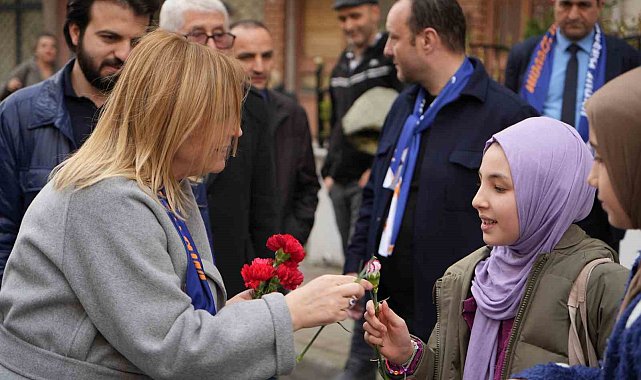 Bayraktar, "Bayrampaşa'da önceliğimiz kentsel dönüşüm ve otopark, kadın, çocuk, spor odaklı pek çok projemiz de var"