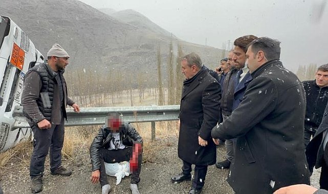 BBP Genel Başkanı Destici kaza yapan tır sürücüsüne yardım etti